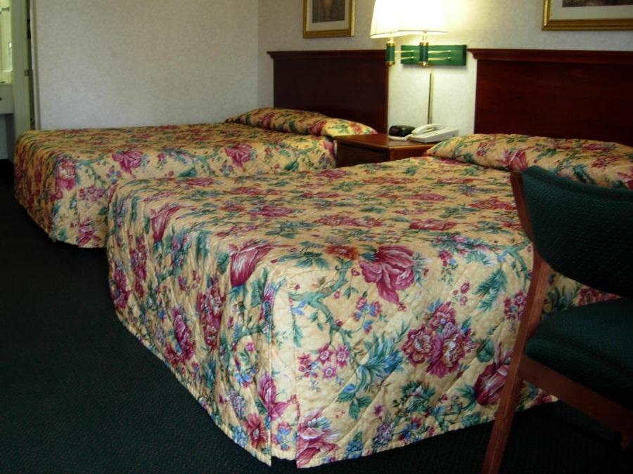 America'S Best Inn & Suites - Decatur Room photo